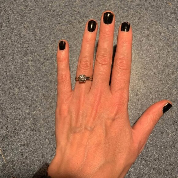 Engagement Diamond Ring - Picture 4 of 7